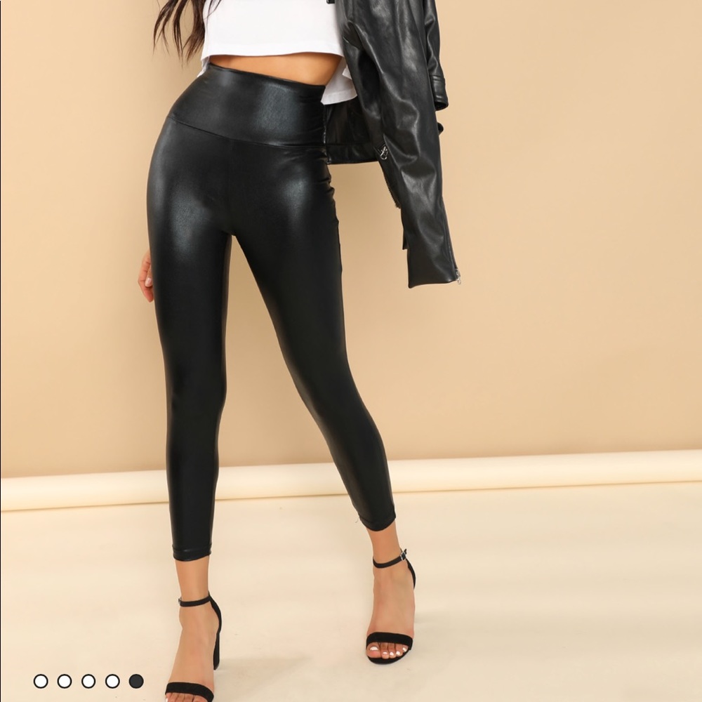 High waisted Crop Leggins